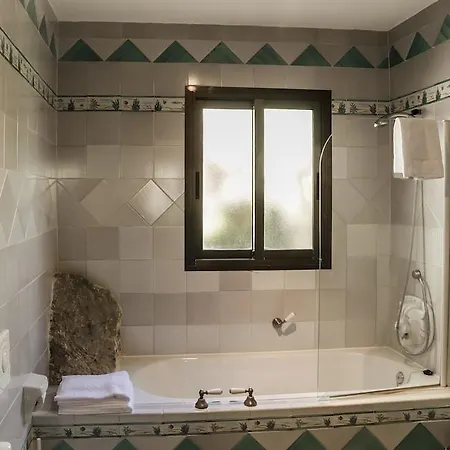 Hotel Castillo De 3*